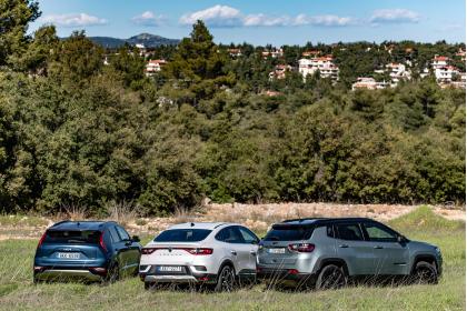 Jeep Compass e-Hybrid vs KIA Niro Hybrid vs Renault Arkana E-Tech